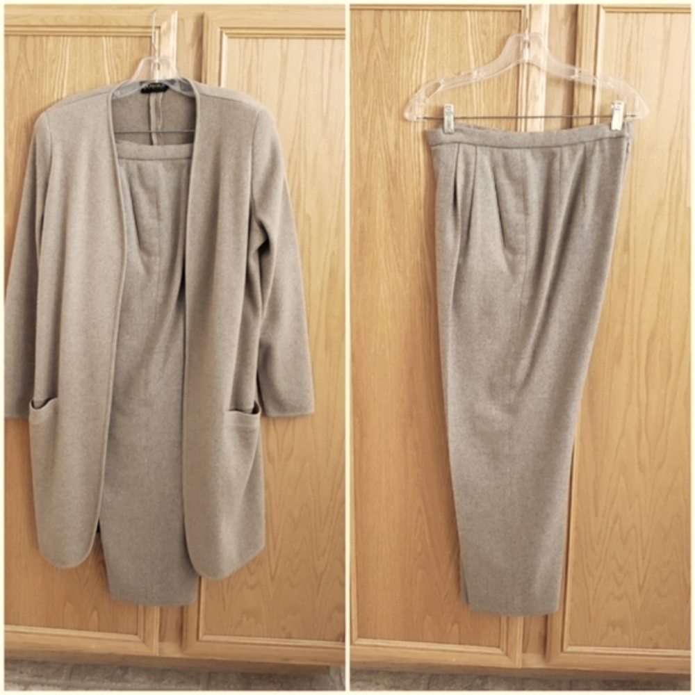 *PRICE DROP* Donna Karan CASHMERE 2 pc jacket and pants 10/M - Picture 16 of 16